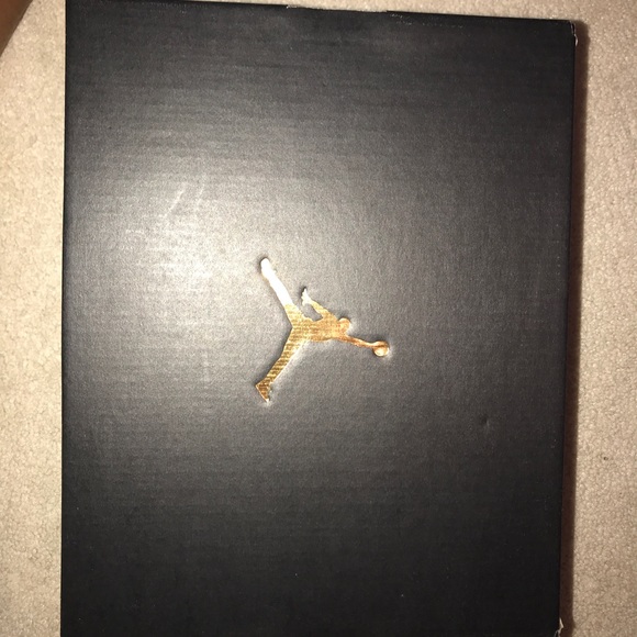 SAND DUNE JORDANS GS - Picture 4 of 5